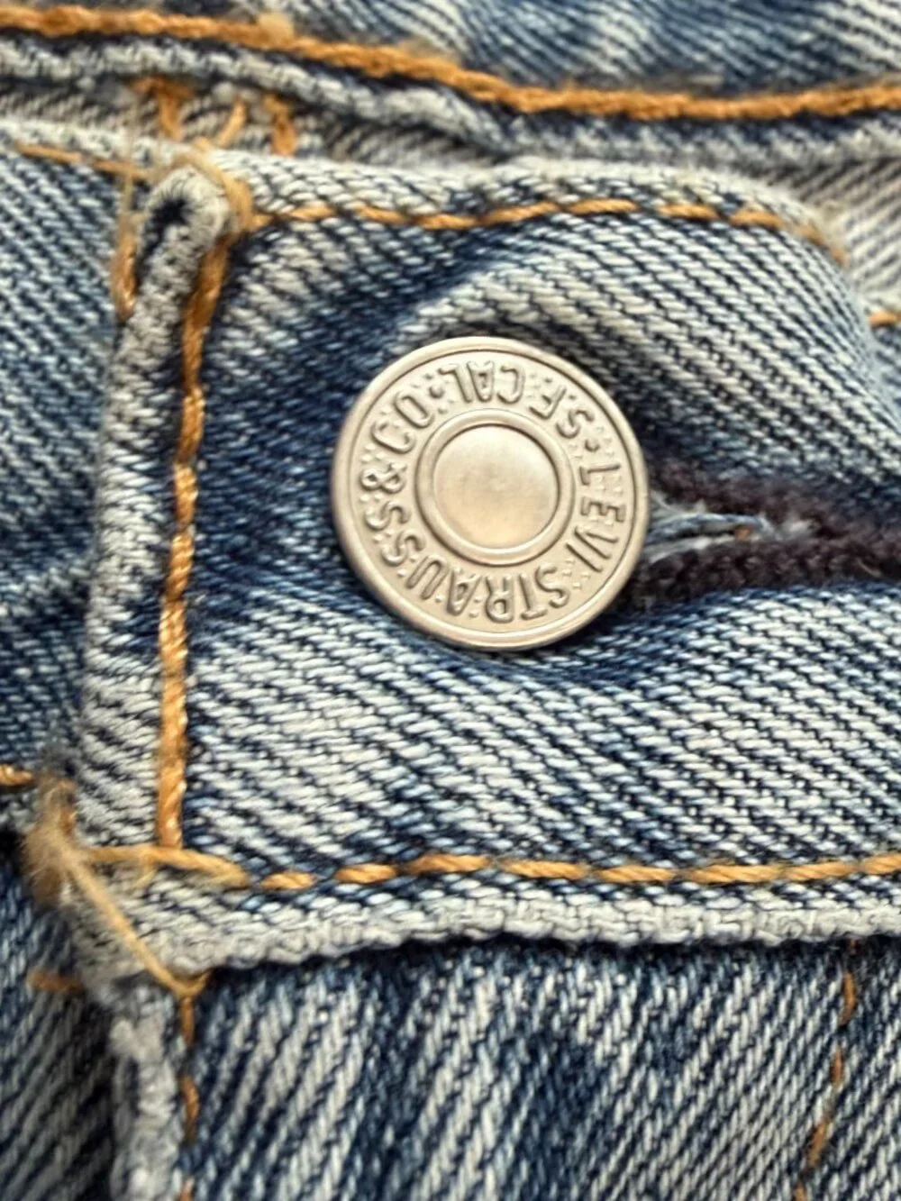 Levis levi 550